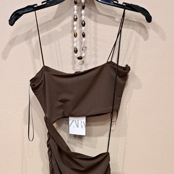 Elegant Brown Ruched Dress - Picture 2 of 4